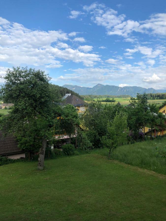 Pension Lipusch Sankt Veit im Jauntal Exterior photo